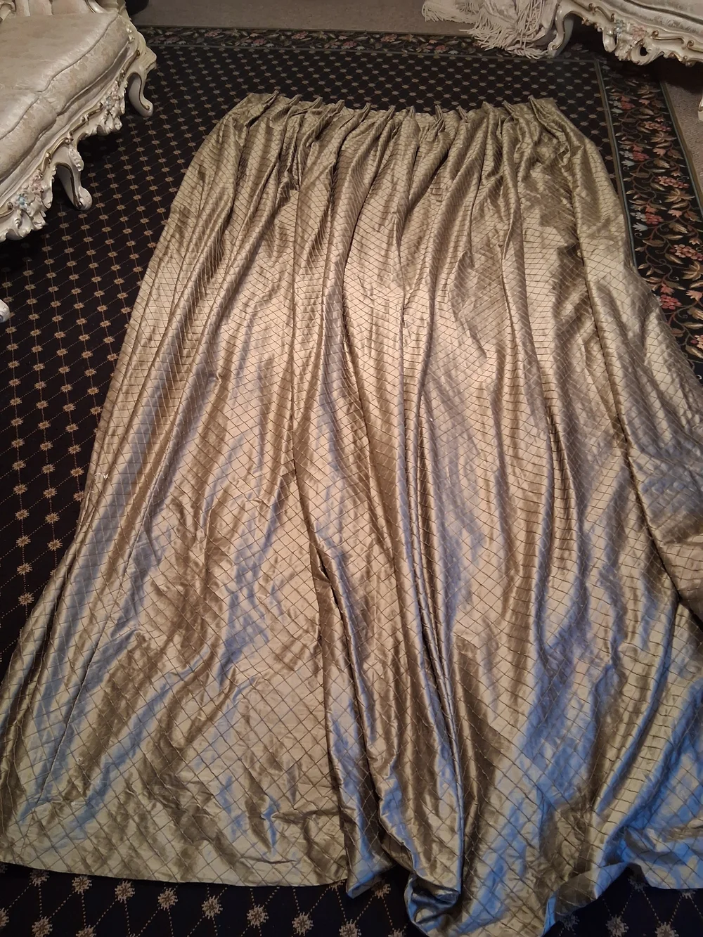 SILK TAFRTTA CUSTOM CURTAINS PAID 14000 PER ROOM SELLING SEPERATELY